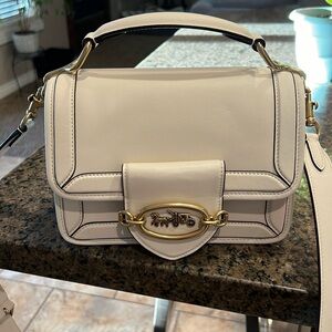 Cute Coach bag, never used, like brand new! 👜